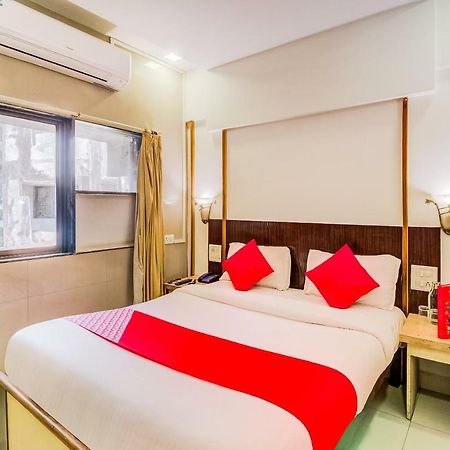 Oyo Flagship 19825 Hotel Panchratna Panvel Esterno foto